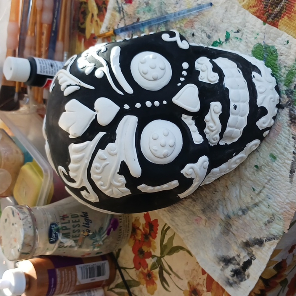 Ceramic Skull on consignment